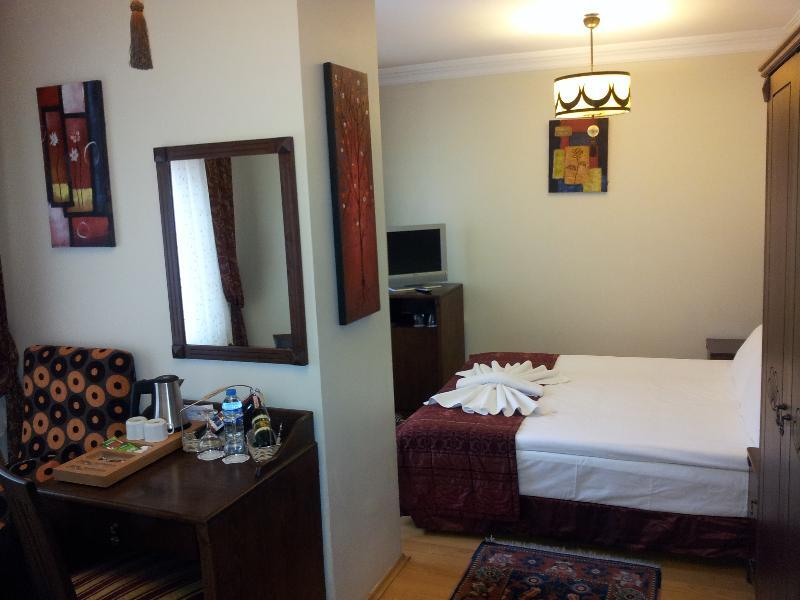 Berce Hotel Istambul Exterior foto