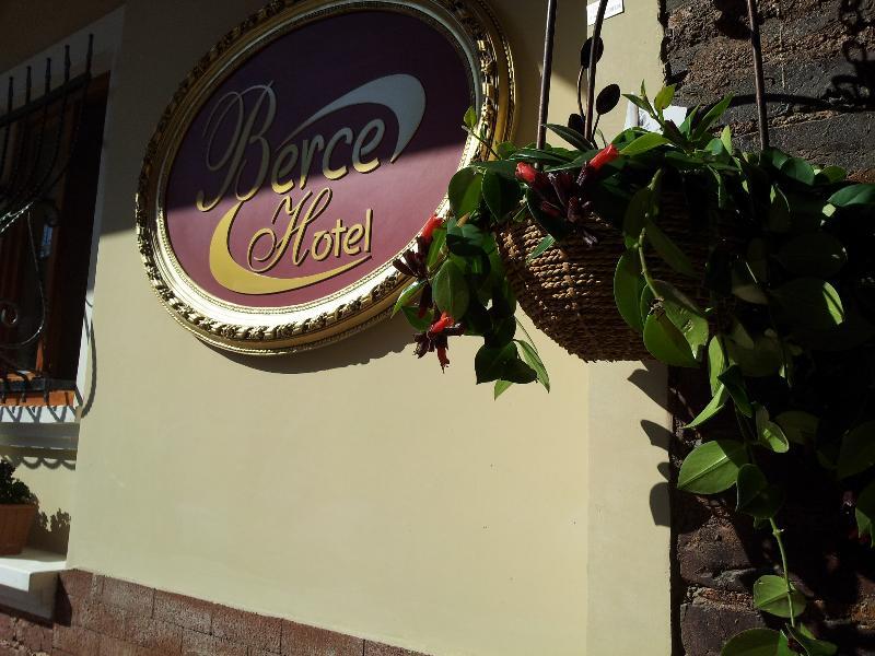 Berce Hotel Istambul Exterior foto