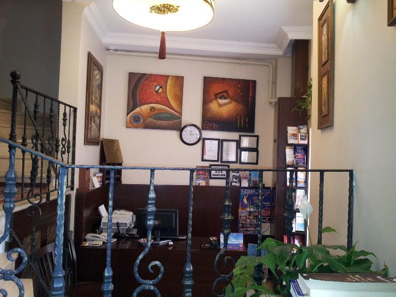Berce Hotel Istambul Exterior foto